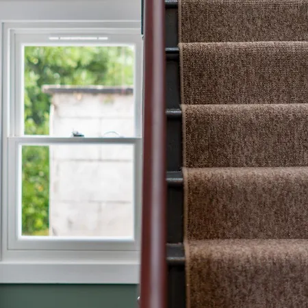 Premium Designer 4 Bedroom In Clifton - 3 Bathrooms & Cinema * Bristol