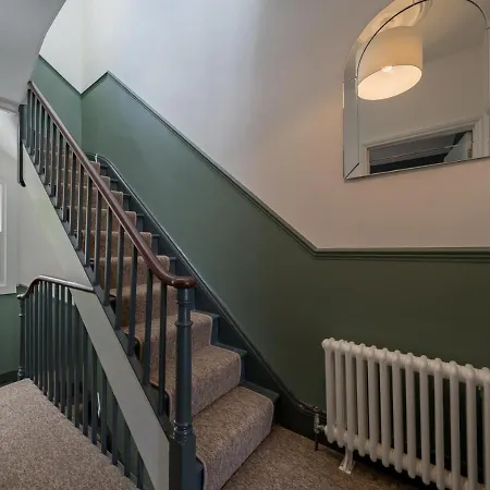Holiday home Clifton Town House With Cinema Perfect For Groups, Families, Friends Hens & Stags!