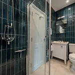 Premium Designer 4 Bedroom In Clifton - 3 Bathrooms & Cinema Ferienhaus