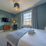 Premium Designer 4 Bedroom In Clifton - 3 Bathrooms & Cinema * Bristol