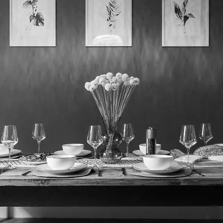 Premium Designer 4 Bedroom In Clifton - 3 Bathrooms & Cinema *