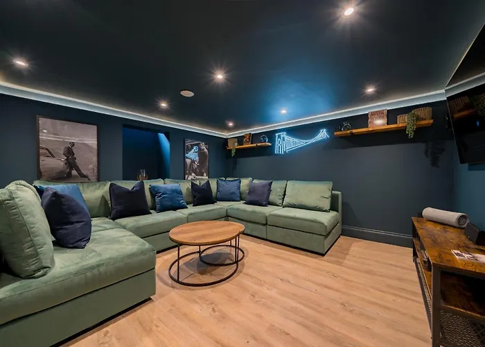 Feriehus Premium Designer 4 Bedroom In Clifton - 3 Bathrooms & Cinema Bristol