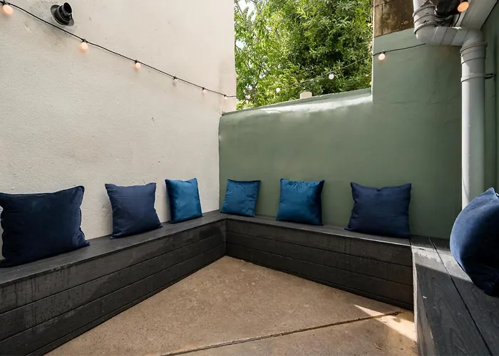 Premium Designer 4 Bedroom In Clifton - 3 Bathrooms & Cinema * Bristol