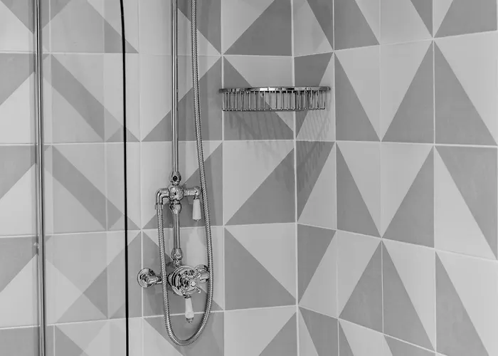 Feriehus Premium Designer 4 Bedroom In Clifton - 3 Bathrooms & Cinema *