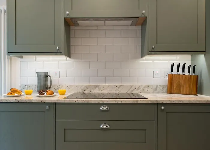 Premium Designer 4 Bedroom In Clifton - 3 Bathrooms & Cinema Feriehus *