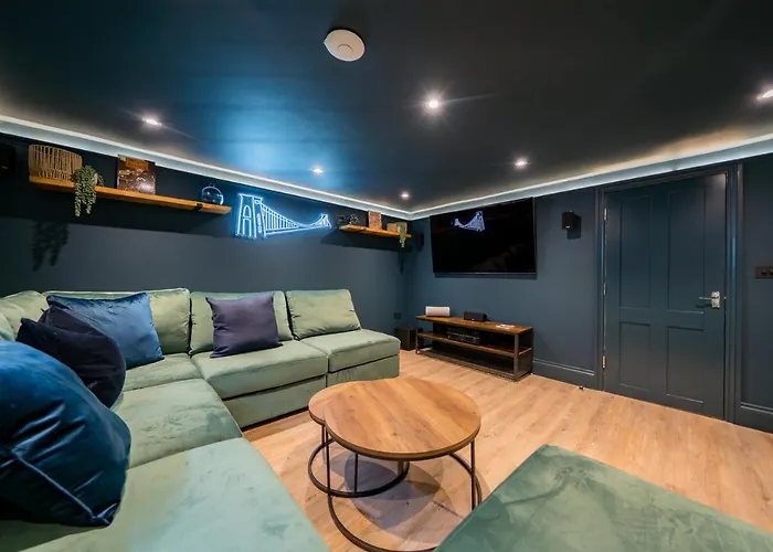 Premium Designer 4 Bedroom In Clifton - 3 Bathrooms & Cinema Feriehus Bristol